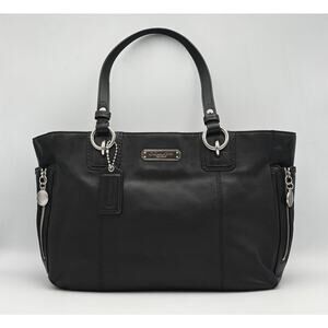 Coach Black Leather Gallery Tote | F19252 East West Shoulder Bag | Authenticated